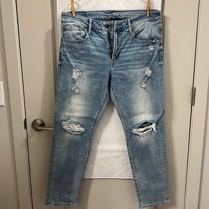 American Eagle Next Level Airflex Ripped Jeans; 33x30